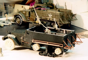 In background is a kit I built more than ten years earlier, in 1991.